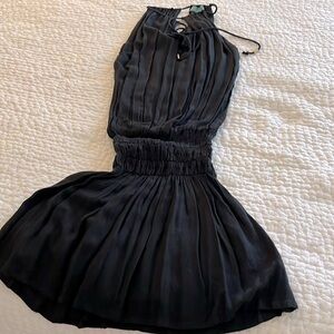 Short dress, smocked waist, keyhole neckline